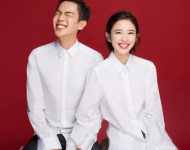 ​张若昀唐艺昕婚礼现场照来袭！伴郎伴娘礼服好走心