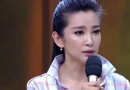 李冰冰亲妹妹近照,美貌出众不输李冰冰,许文楠真是好福气!