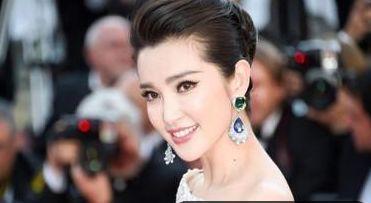 李冰冰亲妹妹近照,美貌出众不输李冰冰,许文楠真是好福气!