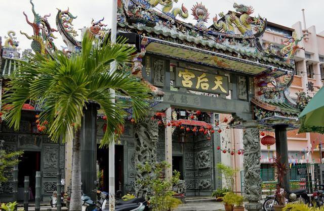 时隔73年,越南恢复汉字教育,看到他们的现状后,中国网友笑了