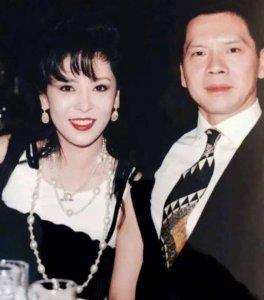 ​向太陈岚：6岁患白血病，18岁以死抵抗做舞女，缔造港娱半壁江山