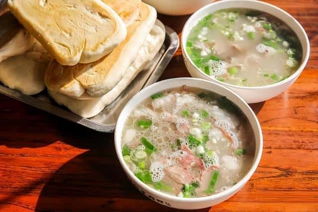 洛阳特色美食小吃有哪些(洛阳特产小吃排行榜前十名)