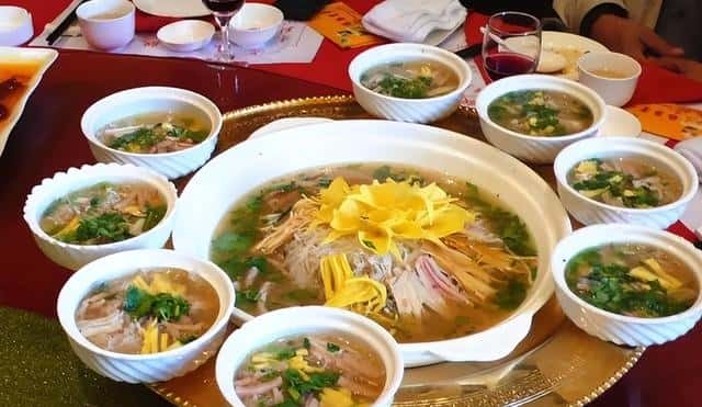 洛阳特色美食小吃有哪些(洛阳特产小吃排行榜前十名)