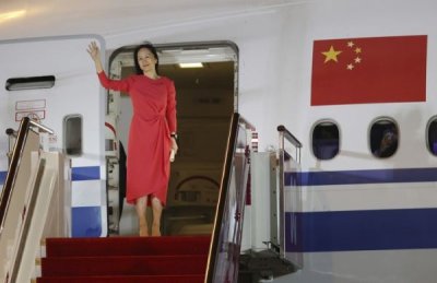 ​提防美国最后一刻“出幺蛾子”孟晚舟归国包机绕飞北极