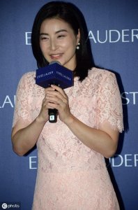 ​跳水女神-郭晶晶美照，笑起来依旧那么迷人