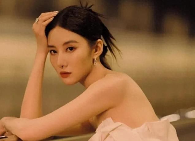 御姐范是指什么样的女孩(御姐范儿是什么气质)