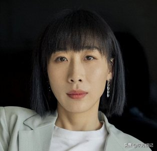 ​上半身平凡，下半身贪婪，被吐槽“驴脸”的任素汐，凭啥一火再火
