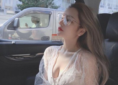 罗志祥女友也公开婚纱照，网友：原来你这么有料