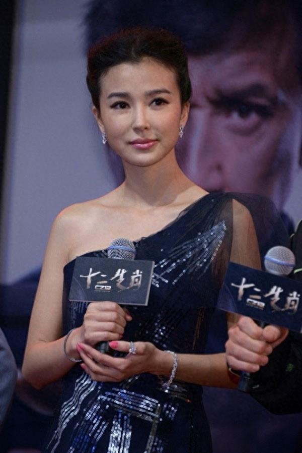 王思聪的11位历任女友们让你脸盲!