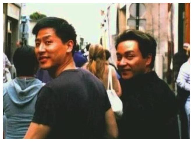51岁唐鹤德近照曝光,看看张国荣走后的十几年,他都是怎么过的