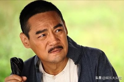 国家一级演员巍子：5年女友嫁李幼斌，离婚净身出户，儿子成骄傲
