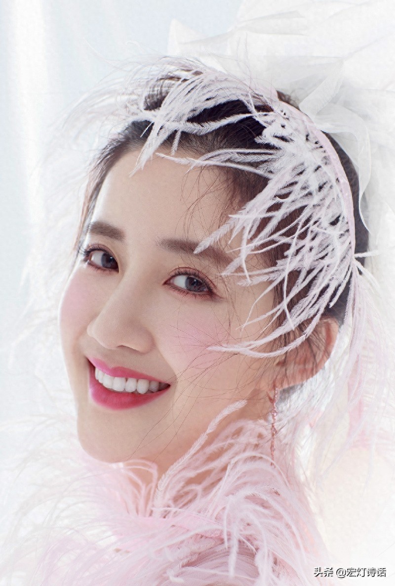 陈欣予,上海人,复旦大学毕业,出演《大当家》正式进入影视圈