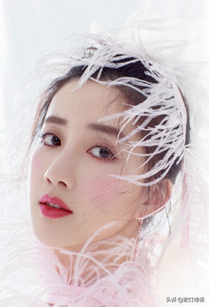 陈欣予,上海人,复旦大学毕业,出演《大当家》正式进入影视圈