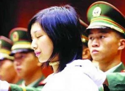 ​蛇蝎美人刘冬梅：枪决前朗诵一段佛语，是在传达什么信息