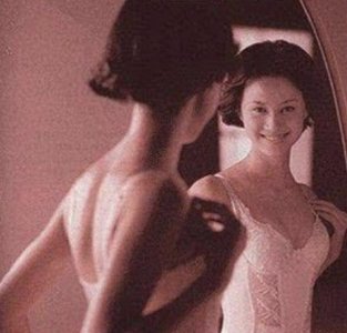 ​倪虹洁：曾因拍内衣广告被父母骂丢人，如今大方秀身材杀疯GQ红毯