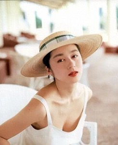 ​为香港电影艺术献身的女星-青山知可子