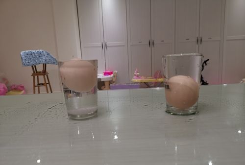 鸡蛋加盐浮起来的原理是什么