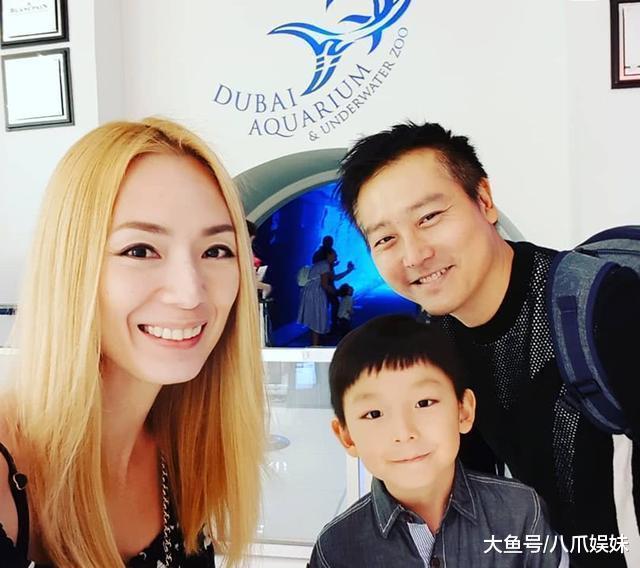 “最美何仙姑”郑秀珍宣布离婚, 让大家别担心, 43岁的她依然美艳