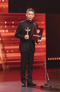 ​张译封帝后突抛息影“炸弹”：打败顶流后为何选择急流勇退？