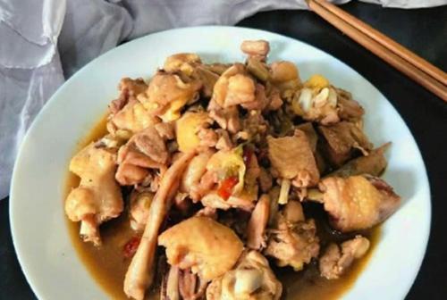 啤酒炖鸡这样做最好吃，告别黑暗料理隔壁孩子都馋