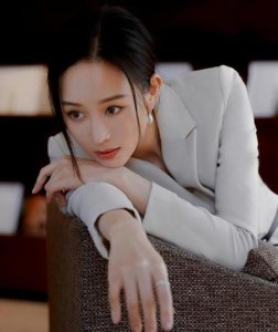 ​人老珠黄可以指男人吗(女人是人老珠黄男人怎么形容)