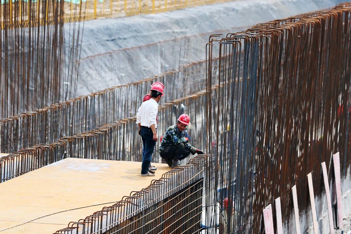 土木工程和建筑类哪个好（土木工程和建筑工程有什么区别）