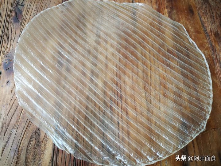 凉拌粉皮的做法家常菜(凉拌粉皮比做凉皮要简单)