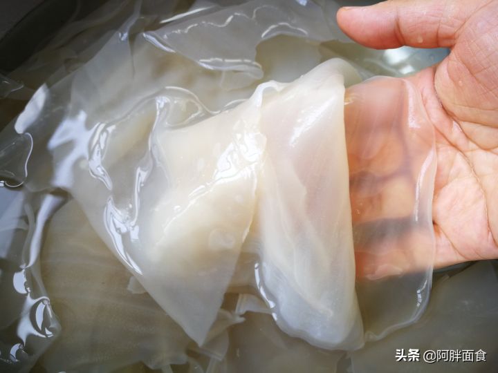 凉拌粉皮的做法家常菜(凉拌粉皮比做凉皮要简单)