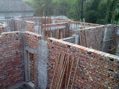 ​砖混结构的墙能拆吗 砖混结构每平米造价 砖混结构寿命100年