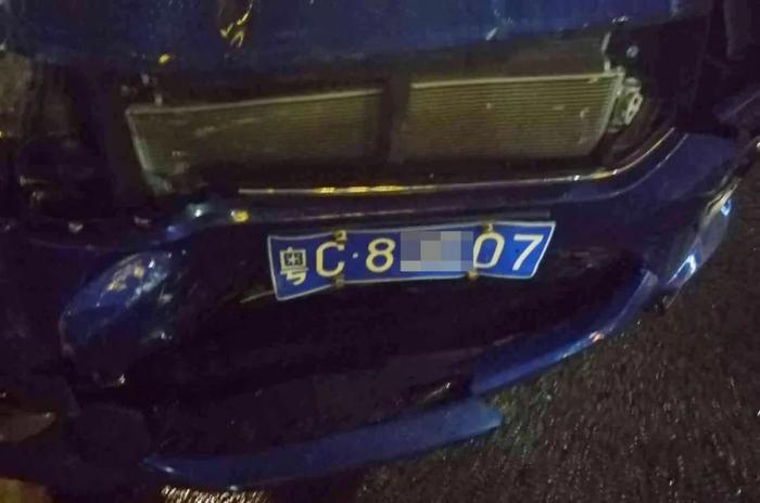 追尾玛莎拉蒂又怼上奔驰，撞掉十几万！还要坐牢…