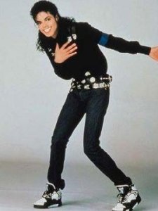 ​杰克逊去世后，他的两任妻子：一个婚姻事业双丰收，而另一个却？