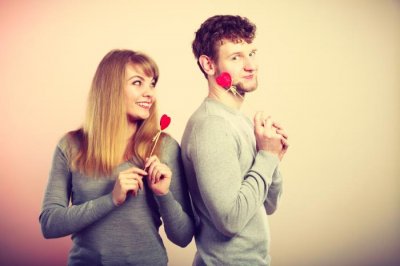 ​谈恋爱花男朋友钱好吗，要不要花男朋友的钱