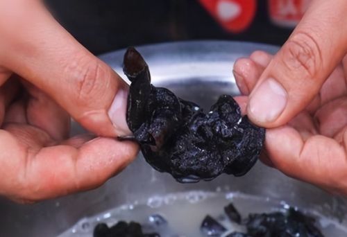 泡开的木耳能放多久不能吃