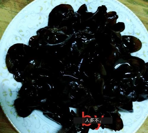 泡发完的木耳能放多长时间