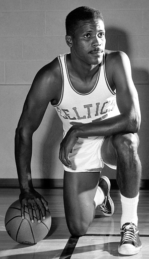 NBA10大总冠军戒指最多的人，指环王拉塞尔仅第3，第一有16枚戒指