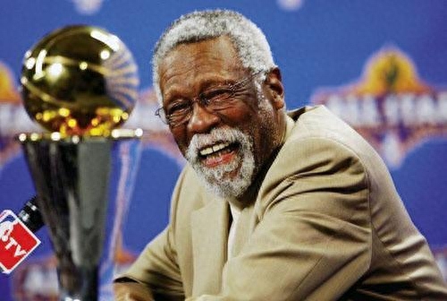 NBA10大总冠军戒指最多的人，指环王拉塞尔仅第3，第一有16枚戒指