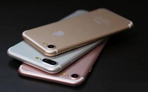 苹果即将上市两款新机型,价格或对华为造成冲击,来了解下