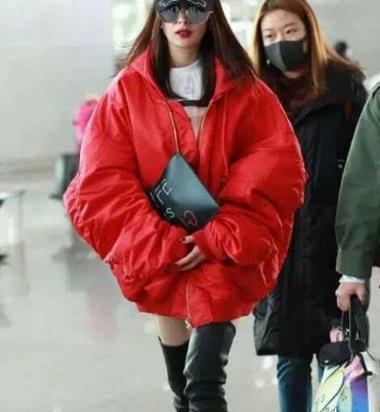 有一种“抗冻”叫杨幂,上身温暖下身露肉,网友:这双腿我爱了!