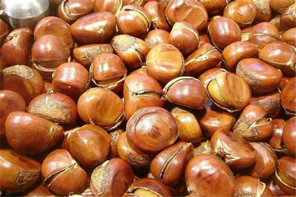 板栗可以和山药煲汤吗 板栗怎么吃好 板栗可以和山药煲汤吗 板栗怎么吃好