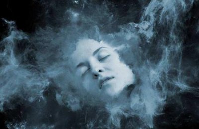 ​女人10处有痣是富贵痣，有超过三处非富即贵脸上的痣最明显