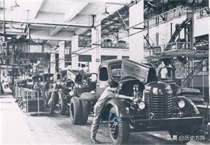 大跃进时期的新中国，人民公社农业水利建设，工业发展成就