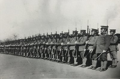 ​纵队是什么级别，为何同样的编制，有的几千人，有的几万人？