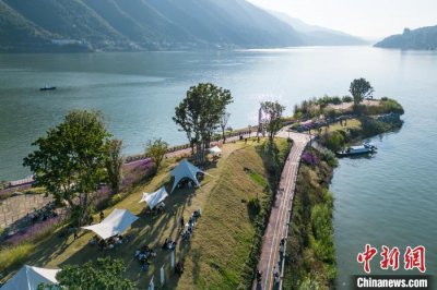 ​重庆巫山：荒滩变公园 扮靓城市空间