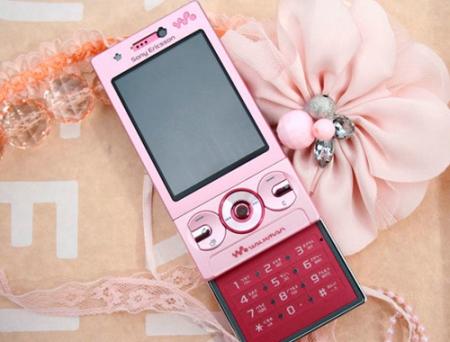 索尼爱立信w595c手机(索尼爱立信手机W715报价评测)(1)