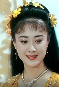 ​傅艺伟丧子后罕露面，为李玲玉庆生露笑颜，2度离婚失独硬撑半生