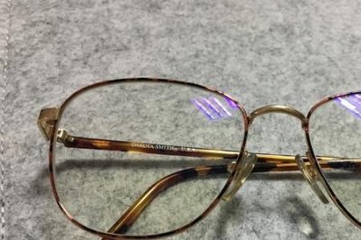 ​宝岛眼镜镜框断了可以换么