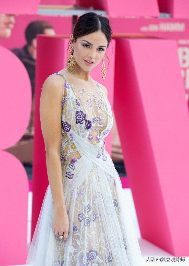 环球美女：墨西哥女星埃扎·冈萨雷斯（Eiza Gonzalez）