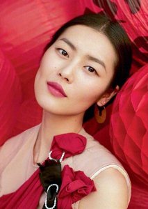 ​脸上有这4个特征，才能算真正的“高级脸”，全中的人抗老又耐看