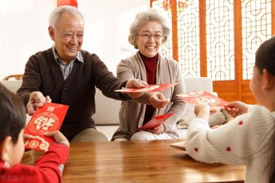 ​压岁钱给到几岁合适？别过了这个年纪，不然适得其反！