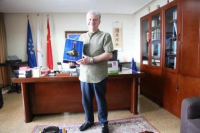 ​晒普鲁斯红酒 普洛斯干红葡萄酒